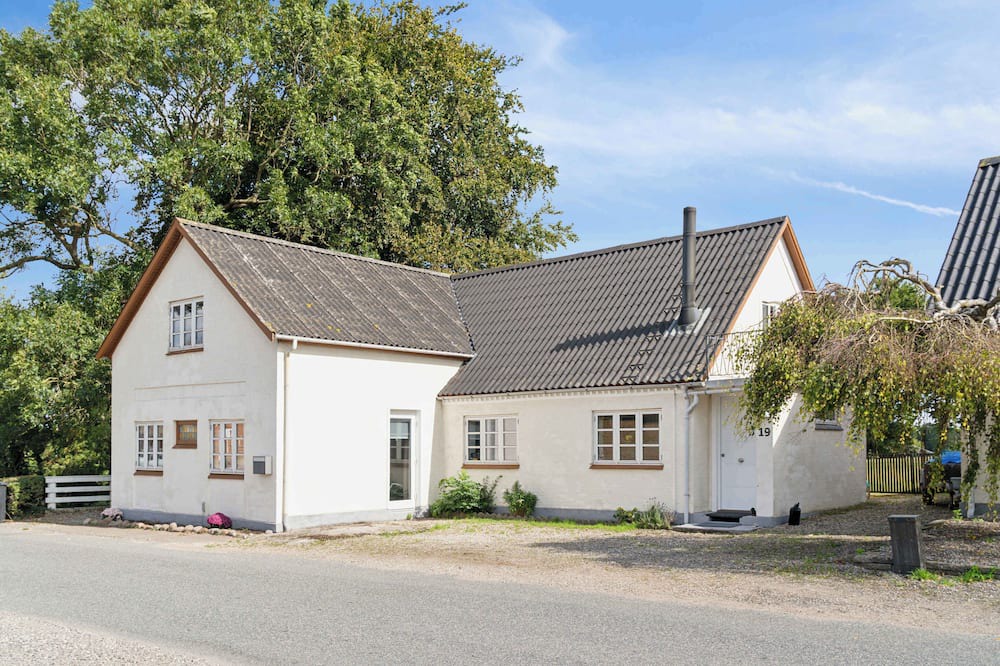 Otterup Villa | Cosy and modern house in peaceful setting