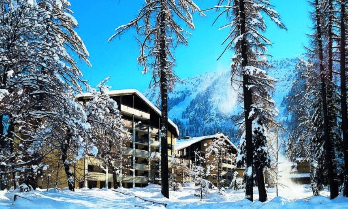Disentis Apartment | Cosy apartment for 2 guests with TV, balcony and parking