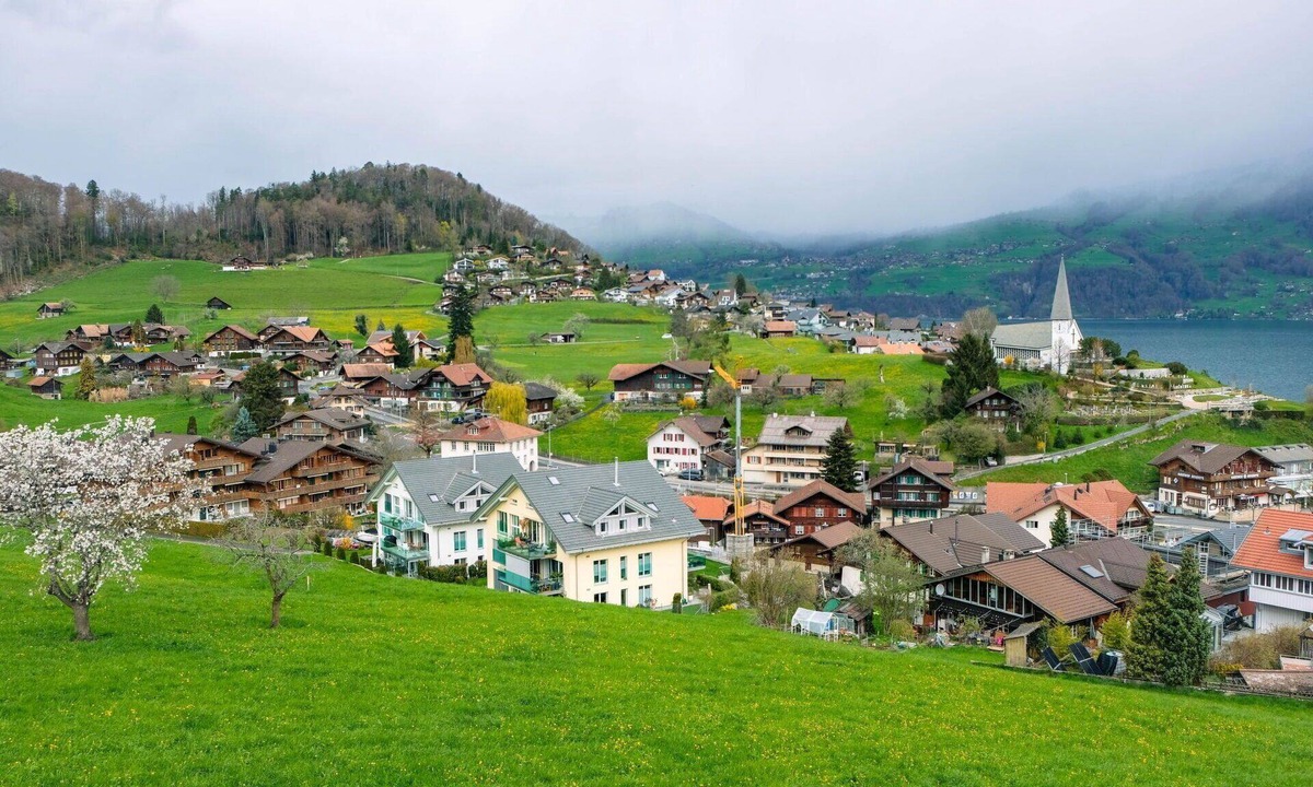 Faulensee Apartment | Cosy apartment for 2 people with WIFI, balcony and parking
