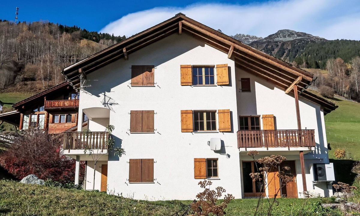 Rabius Apartment | Cosy apartment for 6 guests with WIFI, balcony and panoramic view
