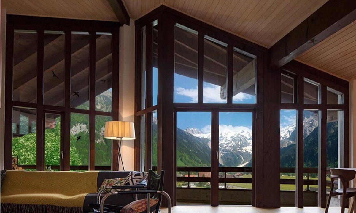 Engelberg Apartment | Cosy apartment for 6 people with pool, WIFI, TV and balcony