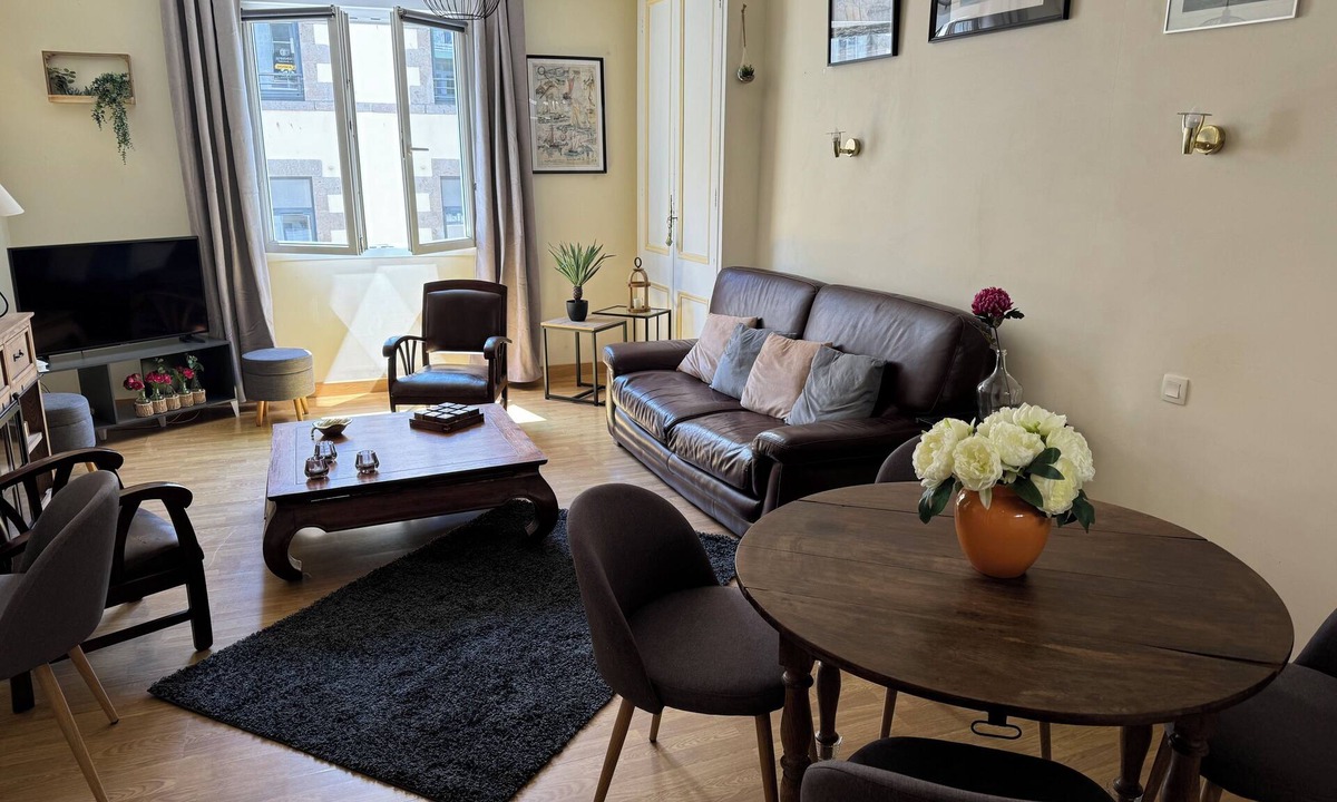 Granville Apartment | Cosy apartment in the center of Granville, 200 meters from the beach Plat Gousset/piscine