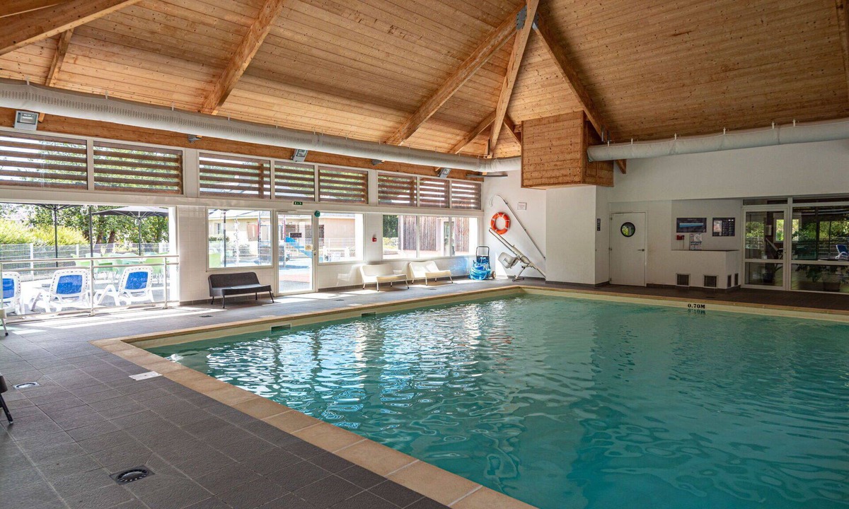 Saumur House | Cosy apartment in villa for 4 people with pool, internet, TV, terrace and pets allowed