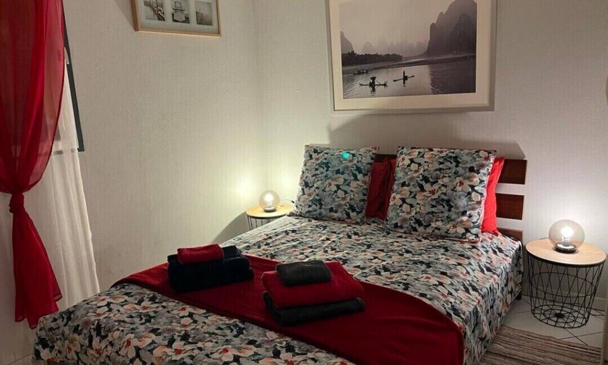 Trappes Apartment | Cosy Appartement