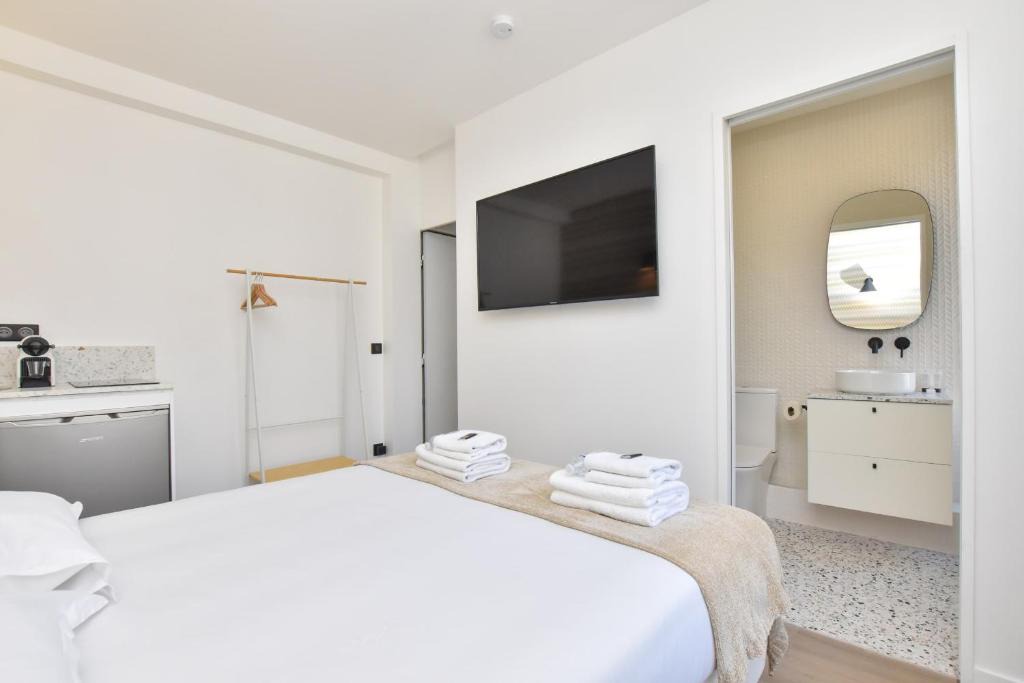 Quartier de Javel Apartment | Cosy bedroom - Tour Eiffel Champs de Mars