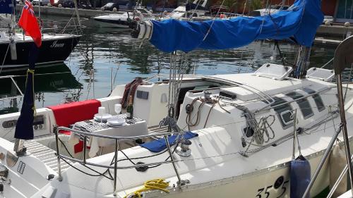 Sant Adria de Besos Boat Rental | COSY BOAT FLAT at BARCELONA BEACH