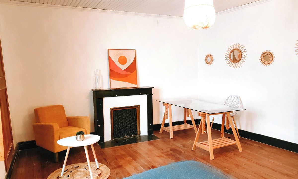 Quartier Administrations Apartment | Cosy central & quiet appt with 5db Bed and clim