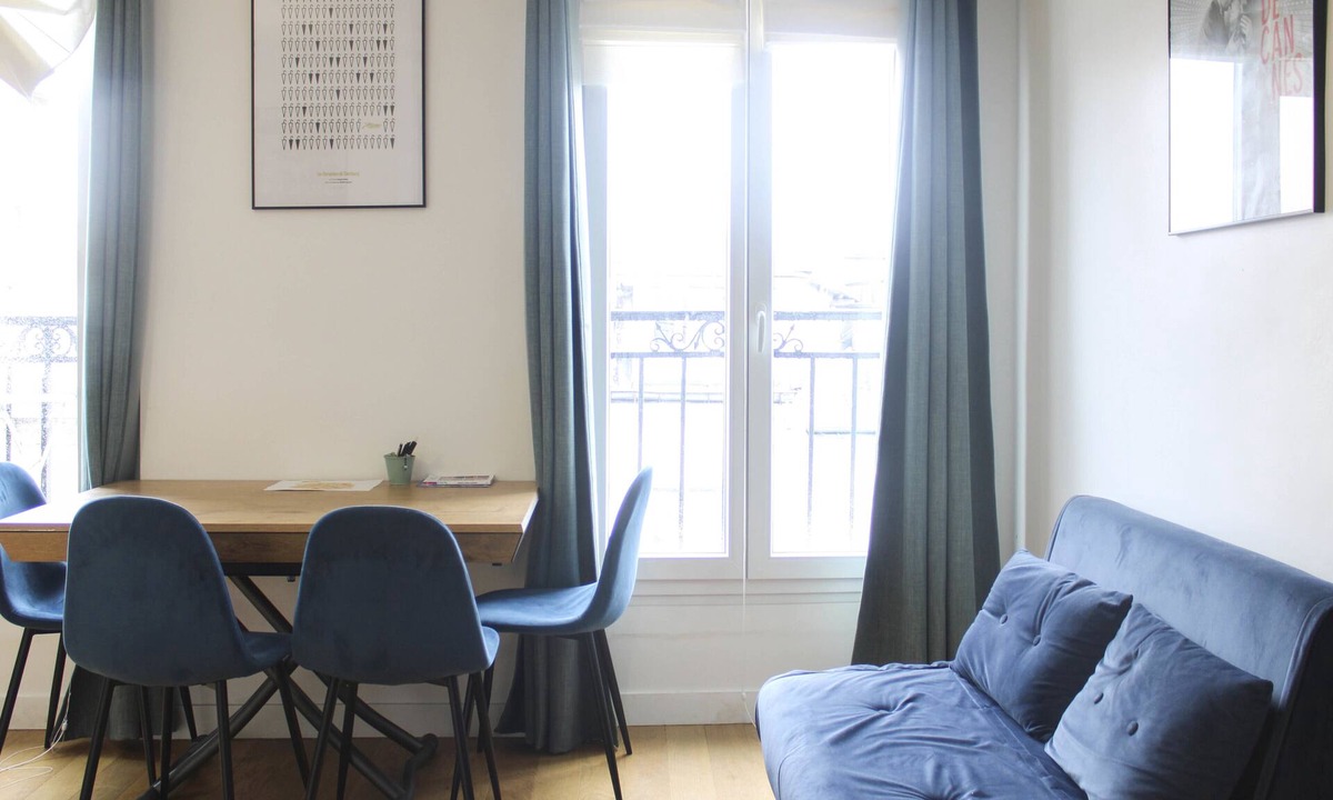 Saint-Denis Apartment | Cosy cocoon near Saint-Denis Cathedral
