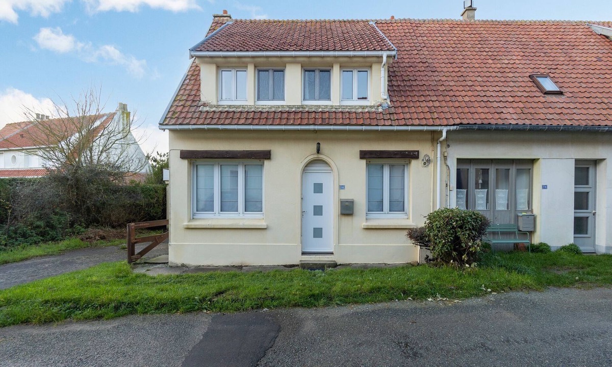 Audinghen House | Cosy cottage a stone's throw from Cap Gris Nez
