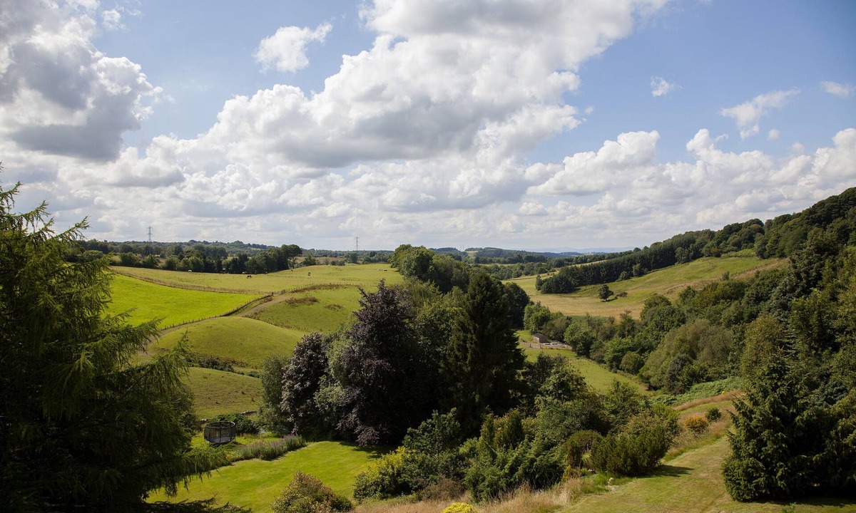 Rumbling Bridge Cottage | Cosy cottage with stunning views