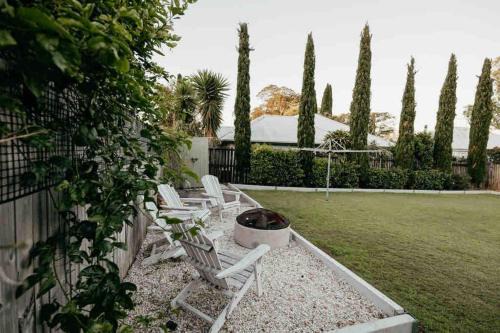 Alstonville House | Cosy Country Cottage