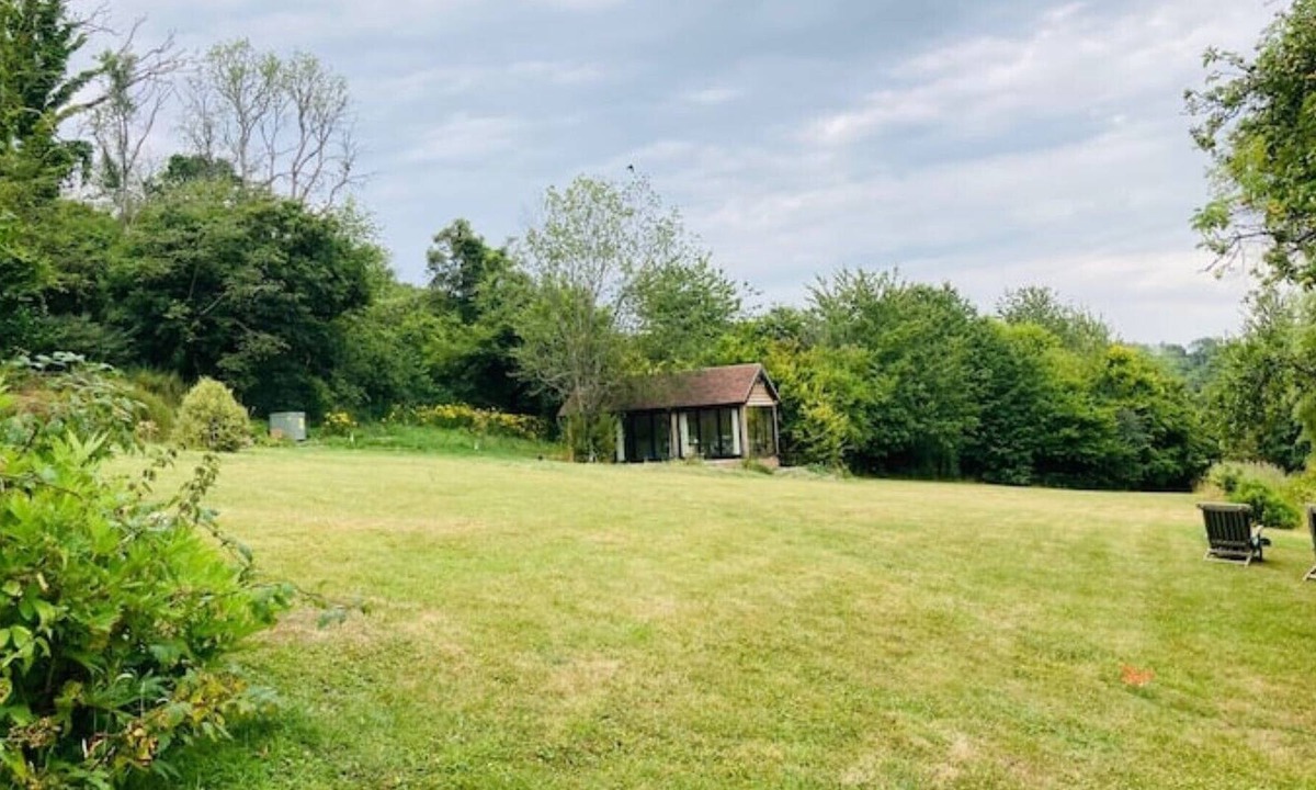 Denton Cabin | Cosy Country Hideaway