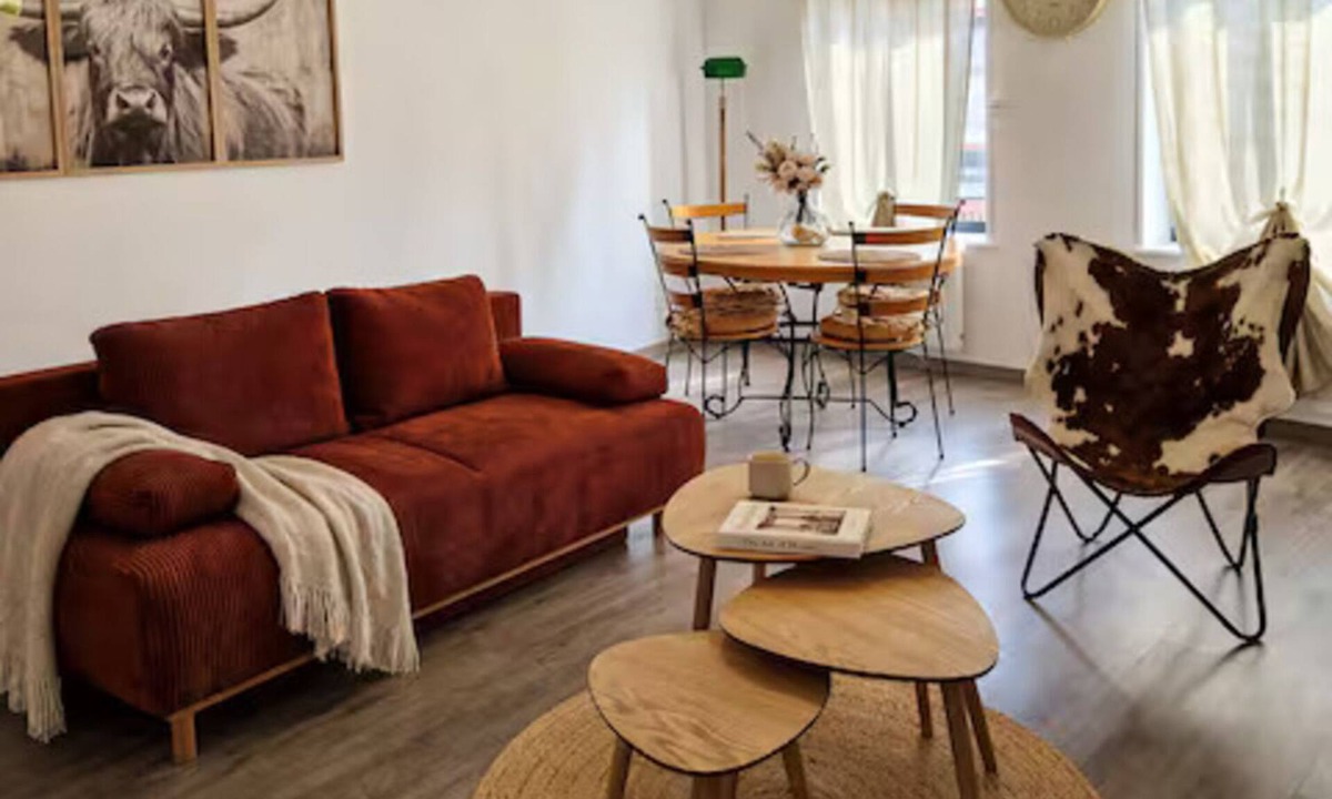 Charleville-Mezieres Apartment | Cosy downtown apartment for 4 to 6 people