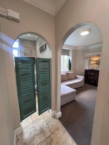 Fairfield Apartment | Cosy Elmhurst Studio Retreat