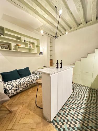 Arsenal Apartment | Cosy Flat In Marais