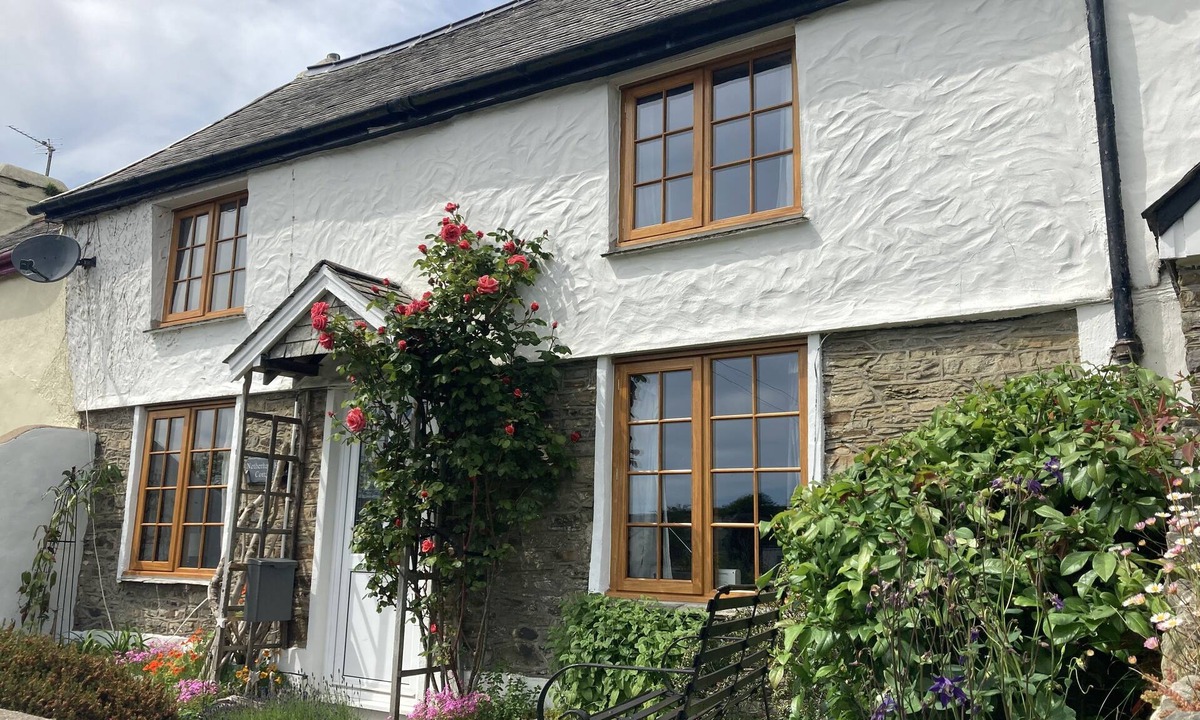 Georgeham House | Cosy Georgeham Cottage