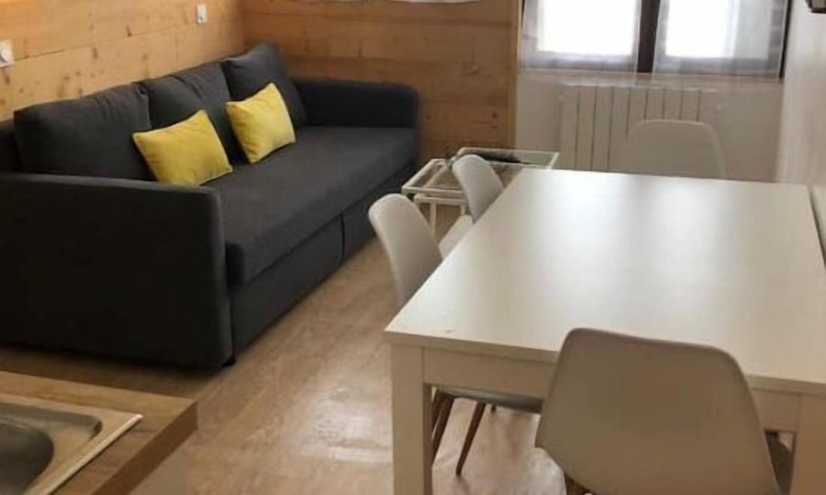 Genos Apartment | Cosy ground floor apartment
