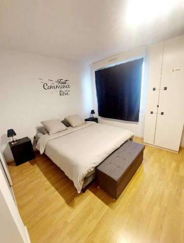 Cergy Apartment | Cosy Home 4 - Spacieux studio avec parking - 30 min Paris