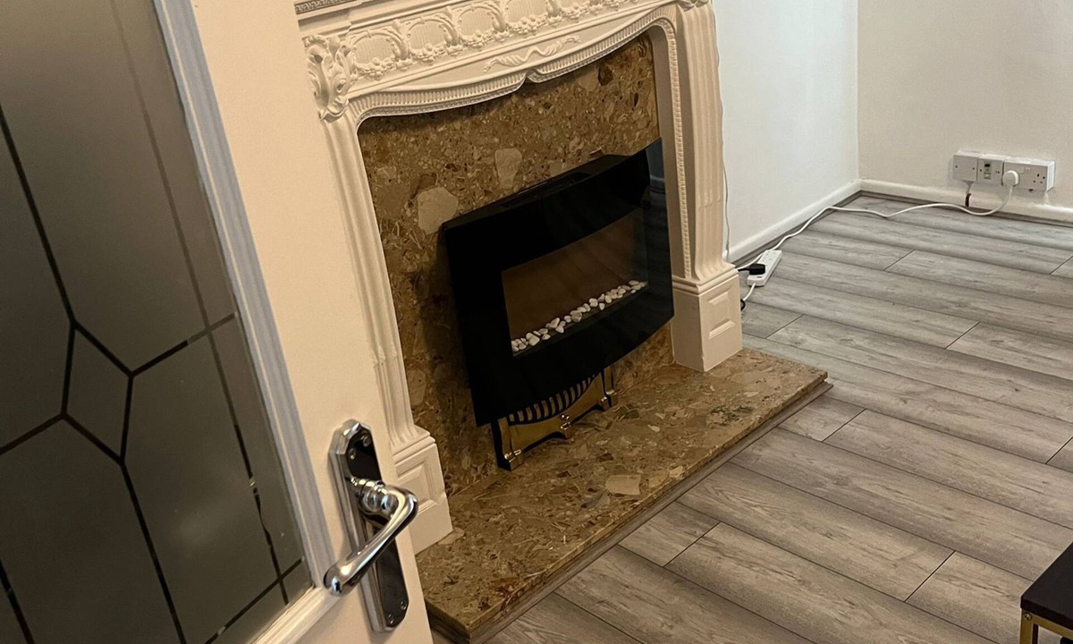 Walsall House | Cosy home with private parking