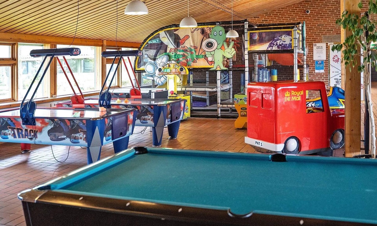 Hanstholm Apartment | Cosy hotel room in a holiday park