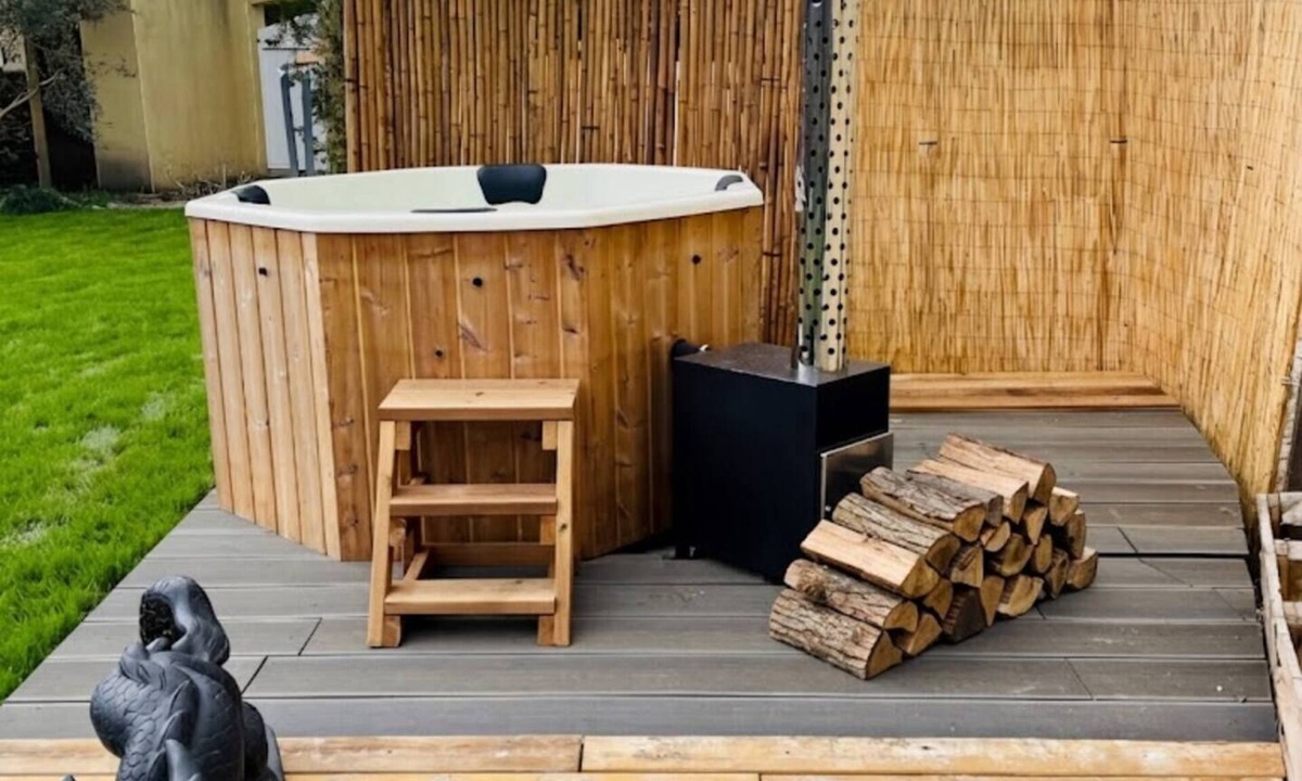 Escoussens House | Cosy house and Nordic bath at the foot of the Black Mountain