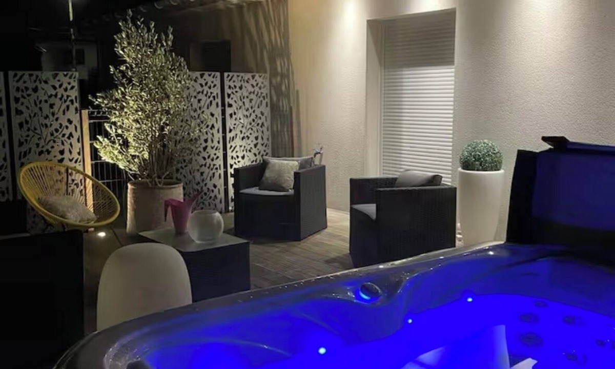 Ambleteuse House | Cosy house with jacuzzi in a quiet hamlet