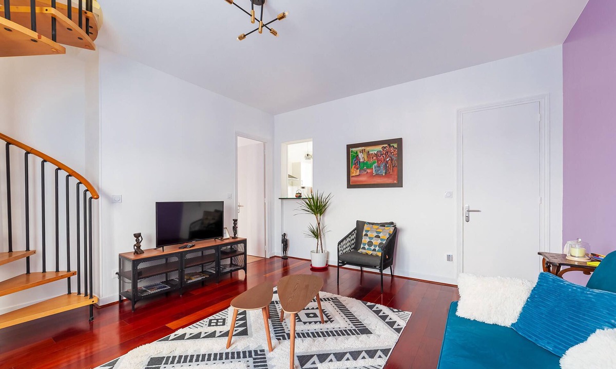 Creil Apartment | Cosy Modern Apartment