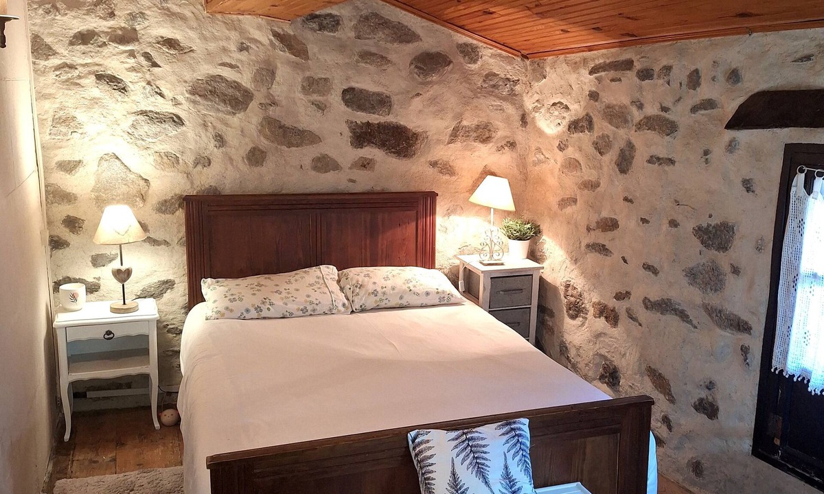 Py House | Cosy mountain house in a natural setting