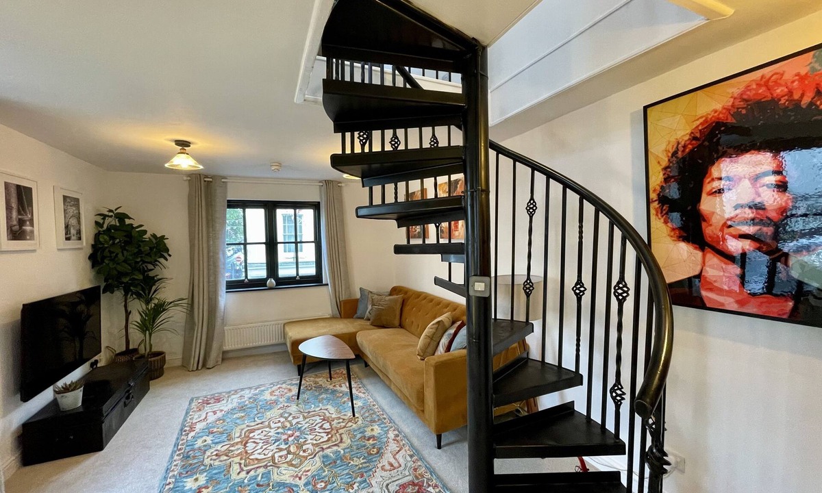 Clifton Apartment | Cosy Oasis in the Heart of Clifton Village