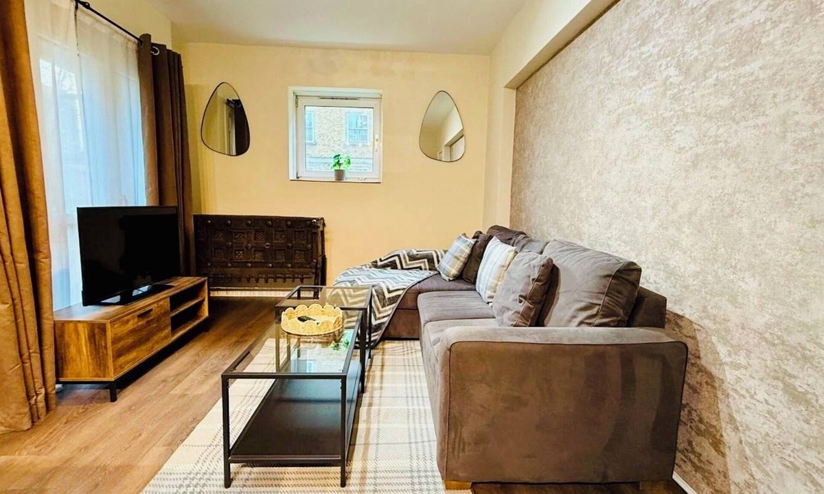 Somers Town Apartment | Cosy one bedroom in Euston