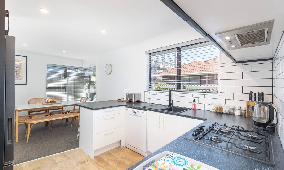 Petone House | Cosy, private, and central home with parking