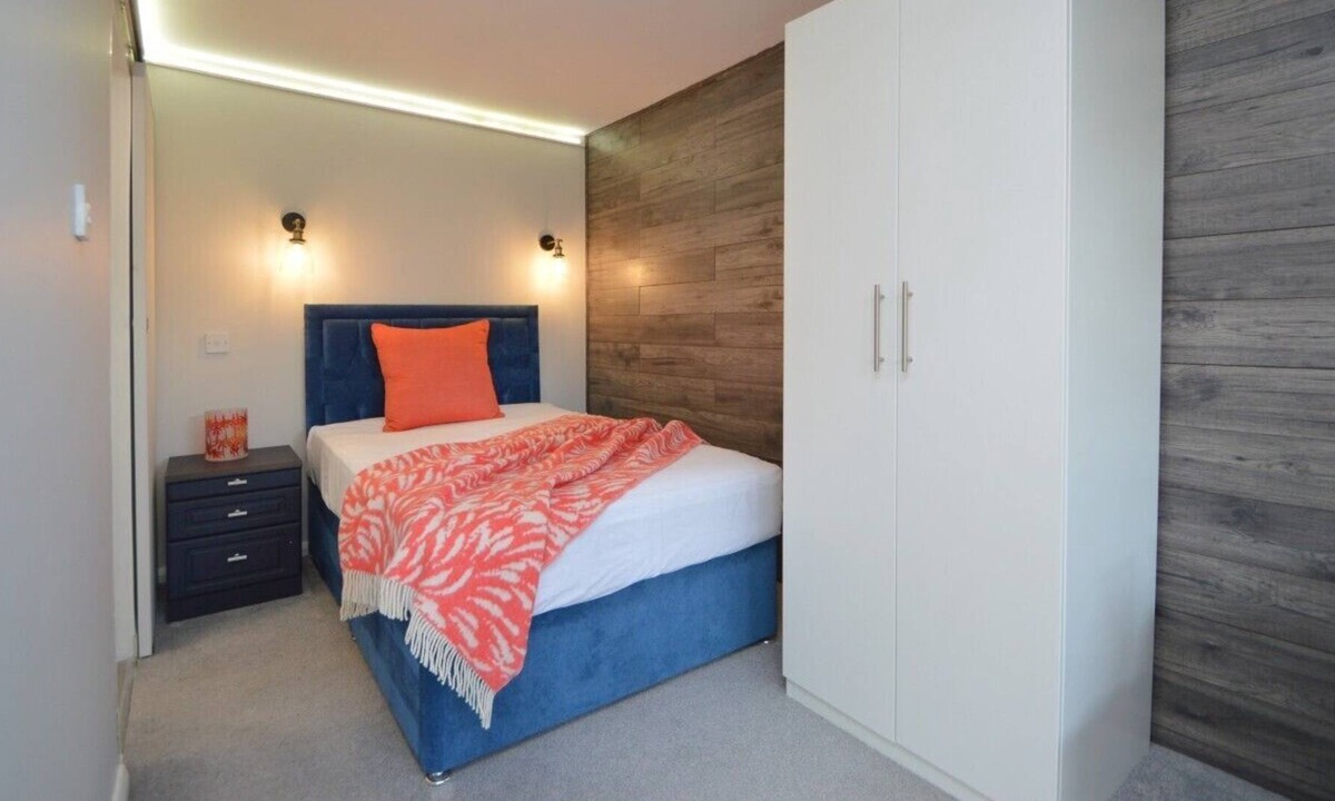 Claypole Apartment | Cosy Private Entrance Studio Apartment