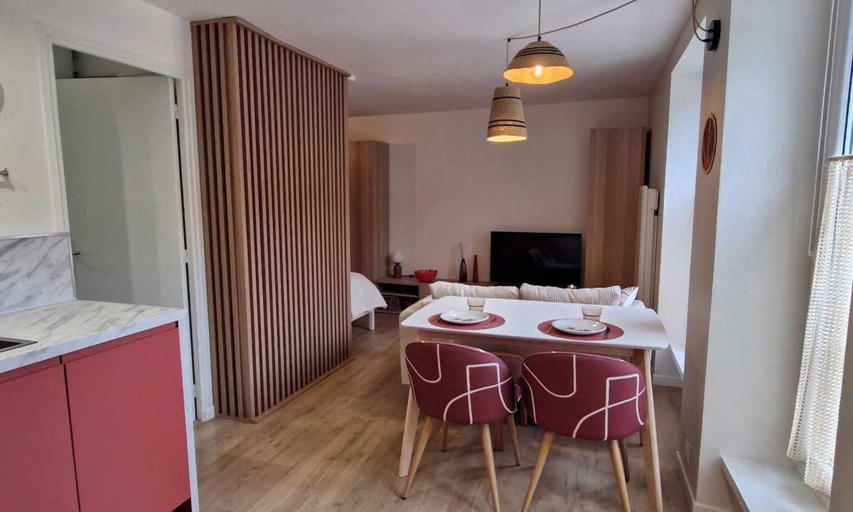 Senlis Apartment | Cosy, quiet studio in the historic center of Senlis