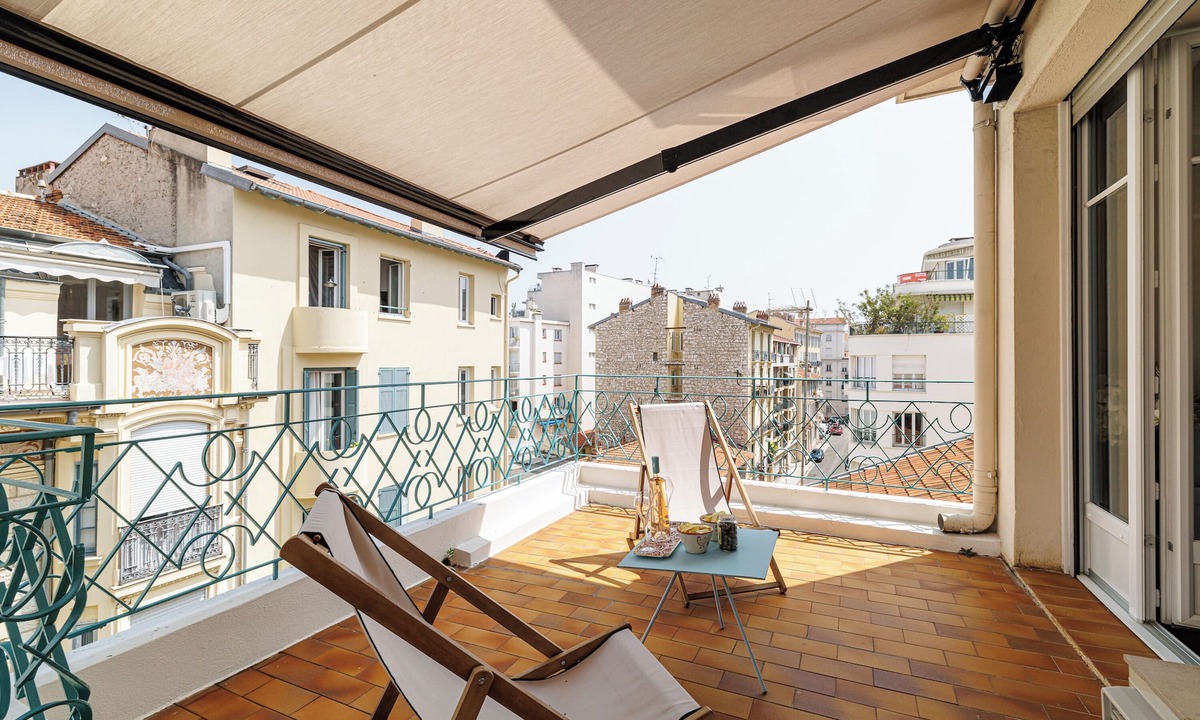 Gambetta Apartment | Cosy Rooftop, Nice, France
