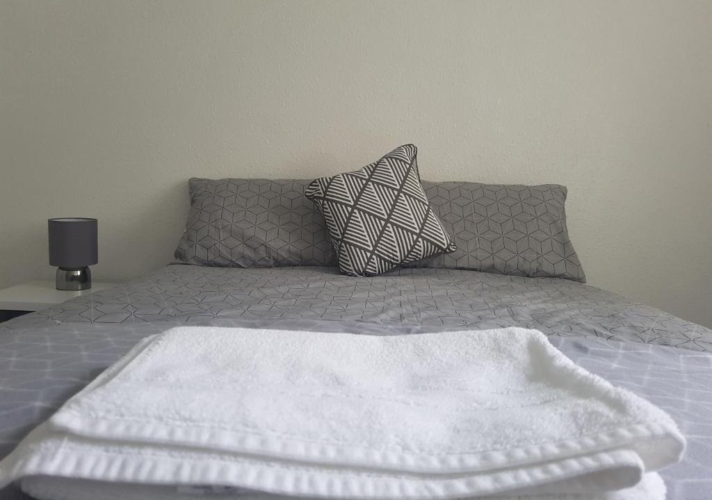 Galashiels House | Cosy Room in Galashiels