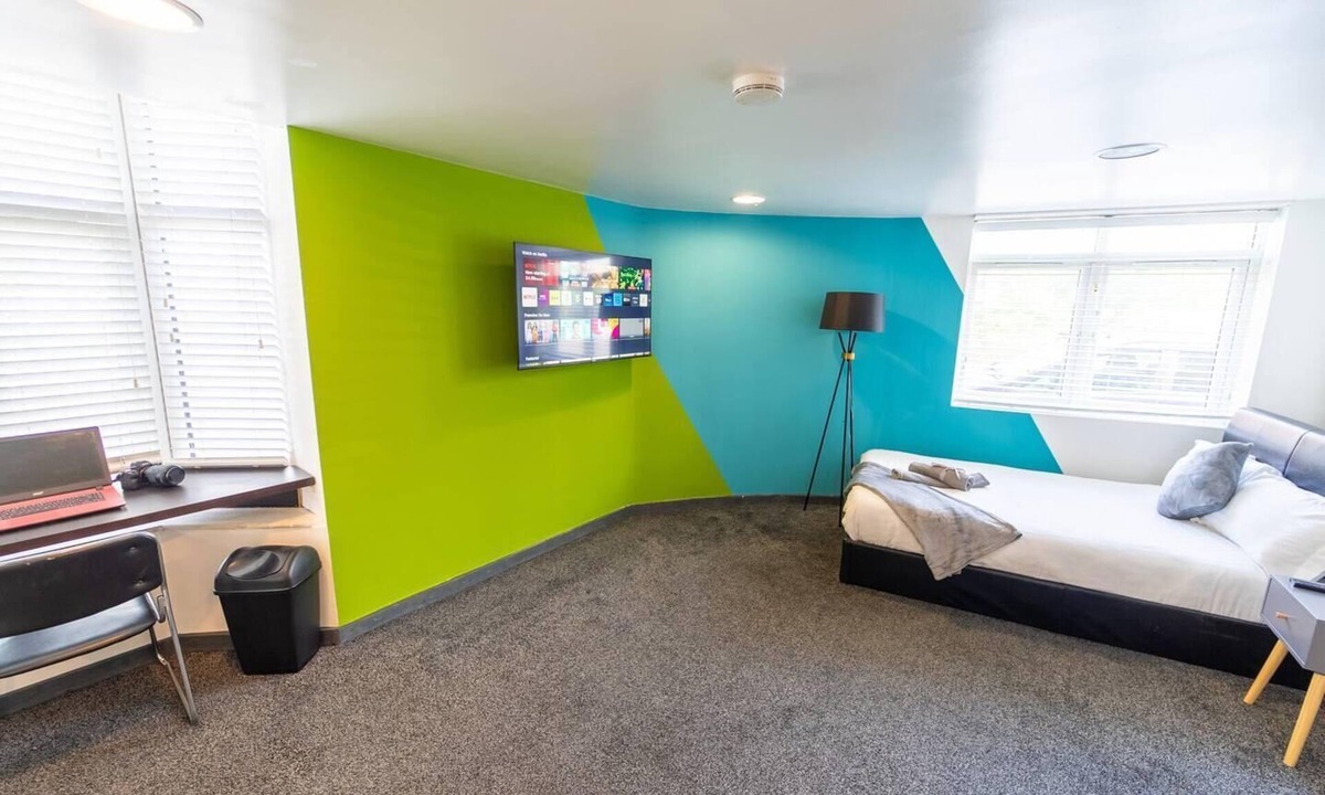 Selly Oak Apartment | Cosy spacious studio available