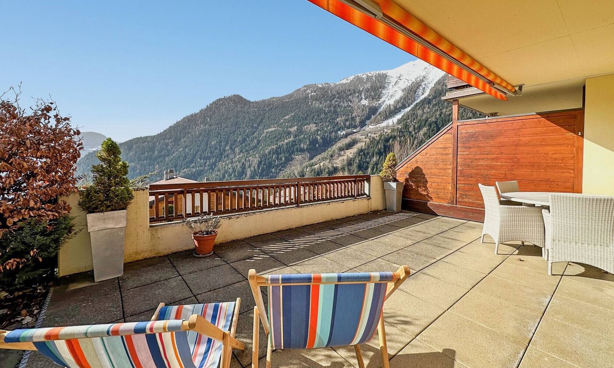 Ovronnaz Apartment | Cosy Stopover near slopes and therms-Swiss Alps