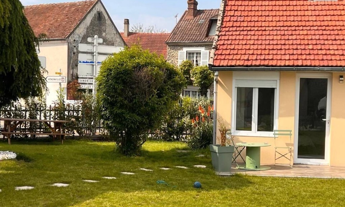 Amblainville House | Cosy Studio 24 m2