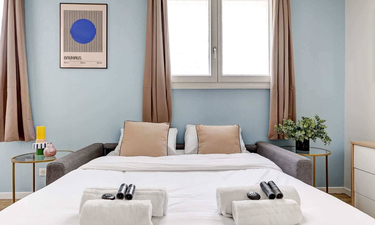 Amerique Apartment | Cosy Studio au coeur de Paris pres des Buttes-Chaum