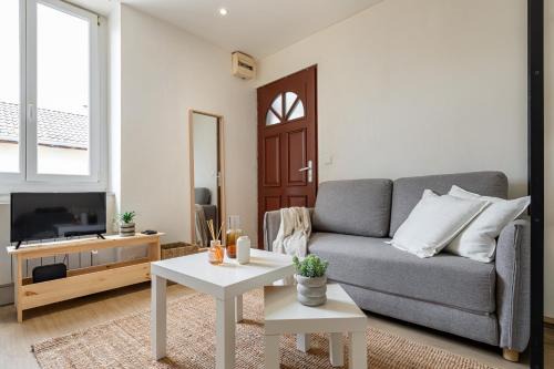 Oyonnax Apartment | Cosy studio Hostea - Oyonnax