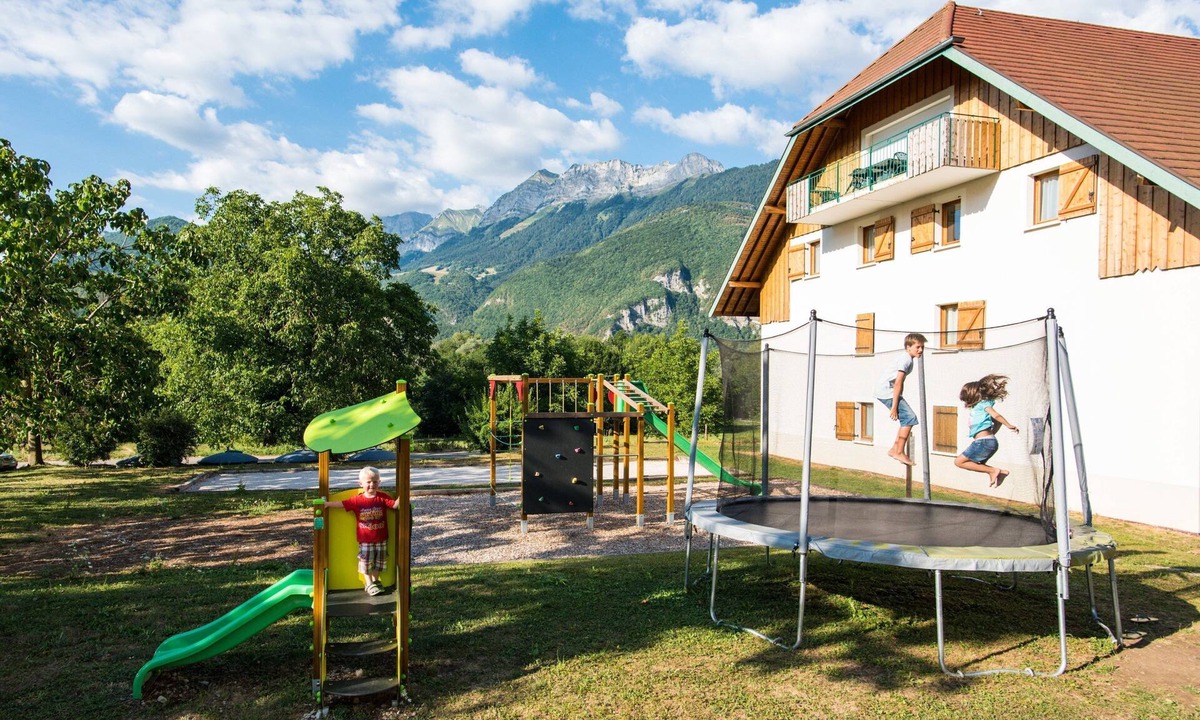 Giez Apartment | Cosy studio pour 2 | 2 piscines | Près de la plage