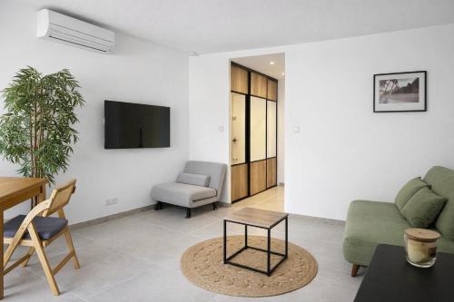 La Petite Motte Apartment | Cosy Sunnyland, accès direct plage et parking privatif