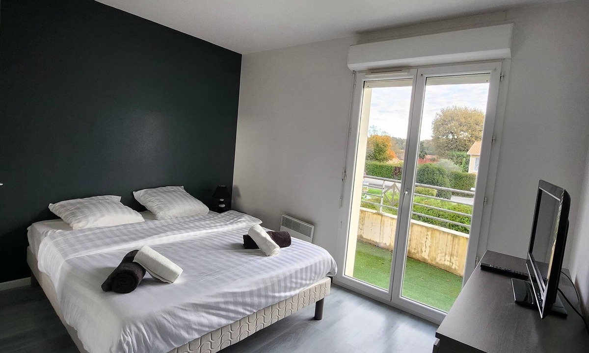 Serres-Castet Apartment | Cosy T2 in Serres-Castet