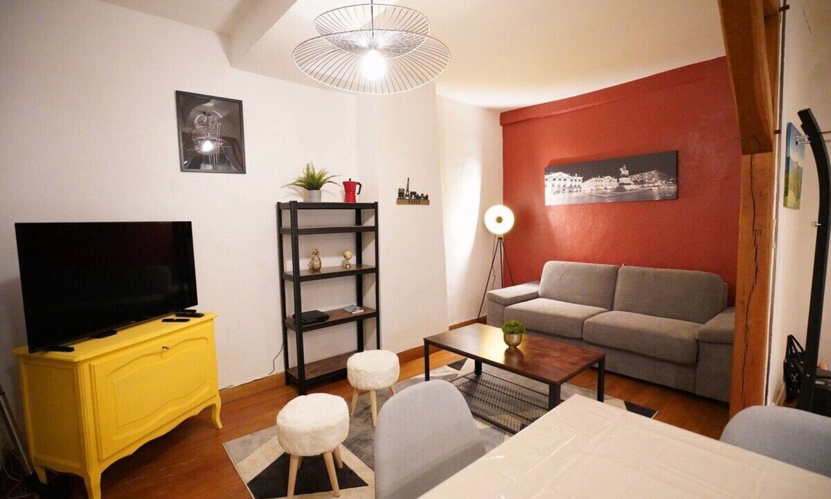 Orleans Apartment | Cosy T3 with terrace, near the Loire