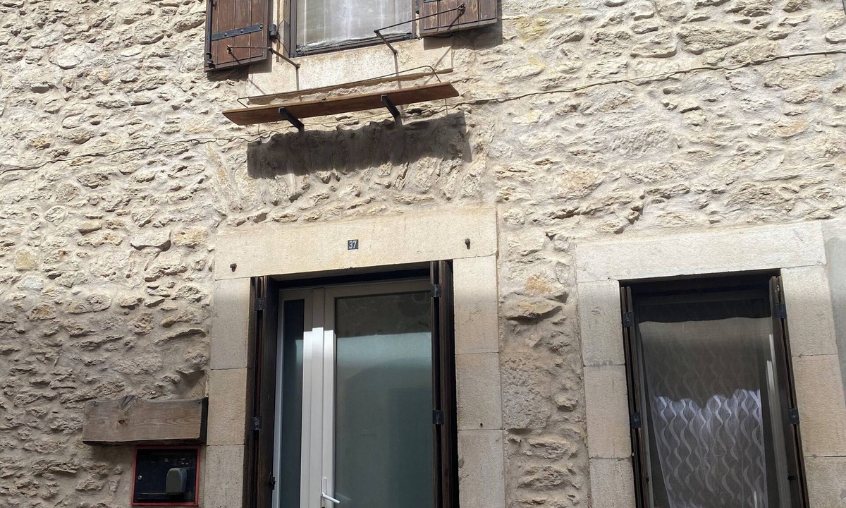 Aragon House | Cosy village house