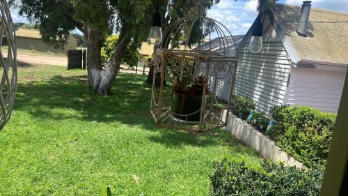 Sunbury House | CosyCottage