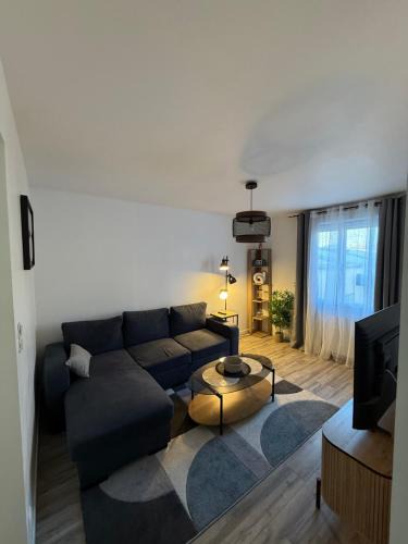 Chalette-sur-Loing Apartment | CosyLoft