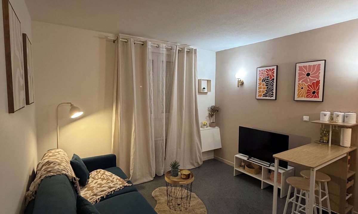 Achicourt Apartment | CosyWellington-Studio near Arras station and center