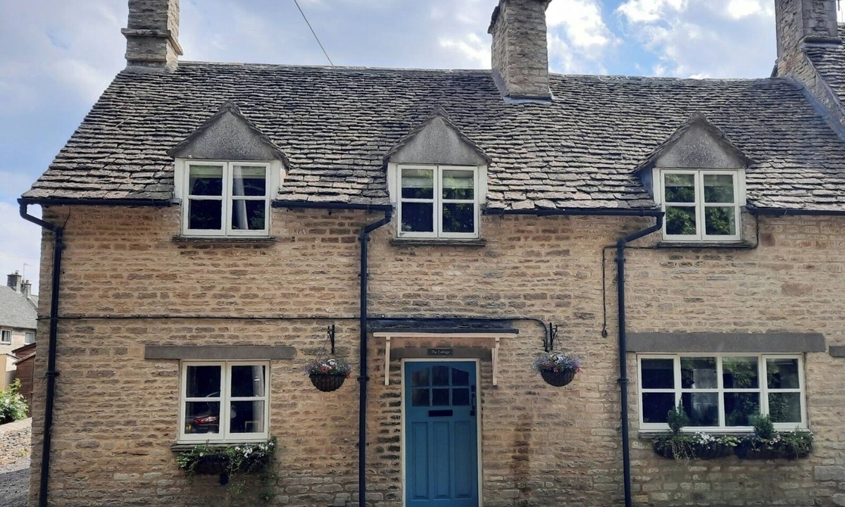 Luckington Bed & Breakfast | Cotswold Cottage Bed & Breakfast