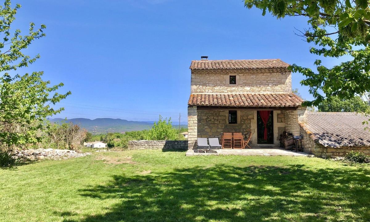 Saint-Privat-de-Champclos House | Cottage near Barjac